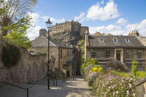 Edinburgh Castle and the Flodden Wall seen from the Vennel Steps