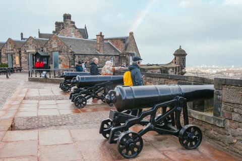 Cannons at Edinburgh Castle