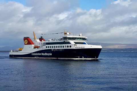 MV Isle of Islay arriving on the Firth of Clyde