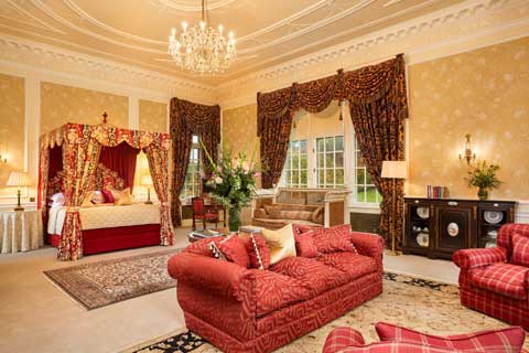 Bedroom at Glen App Castle