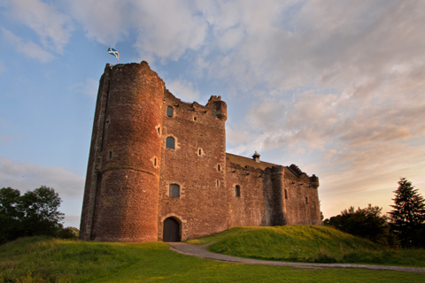 Path leading to the entrance to the Gatehouse tower of Doune Castle