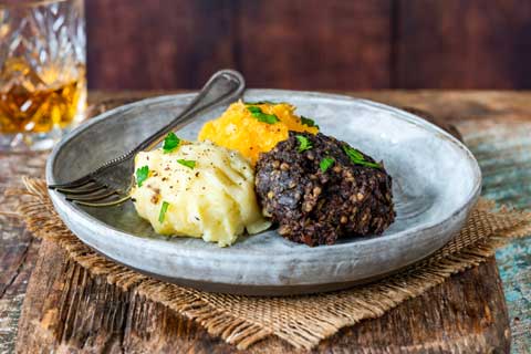 Haggis, Neeps and Tatties with whisky