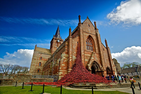 people entering St Magnus Cathedral in Kirkwall