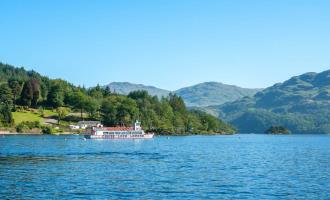 Stirling Castle, Loch Lomond and Whisky Small Group Tour